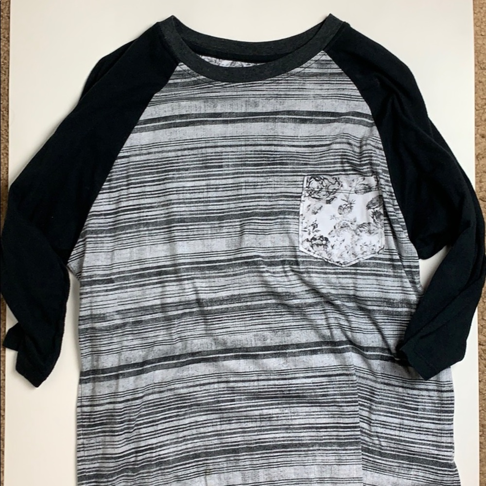 Retrofit Tricolor Floral Baseball Tee